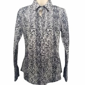 👕 Calvin Klein animal print button down xs